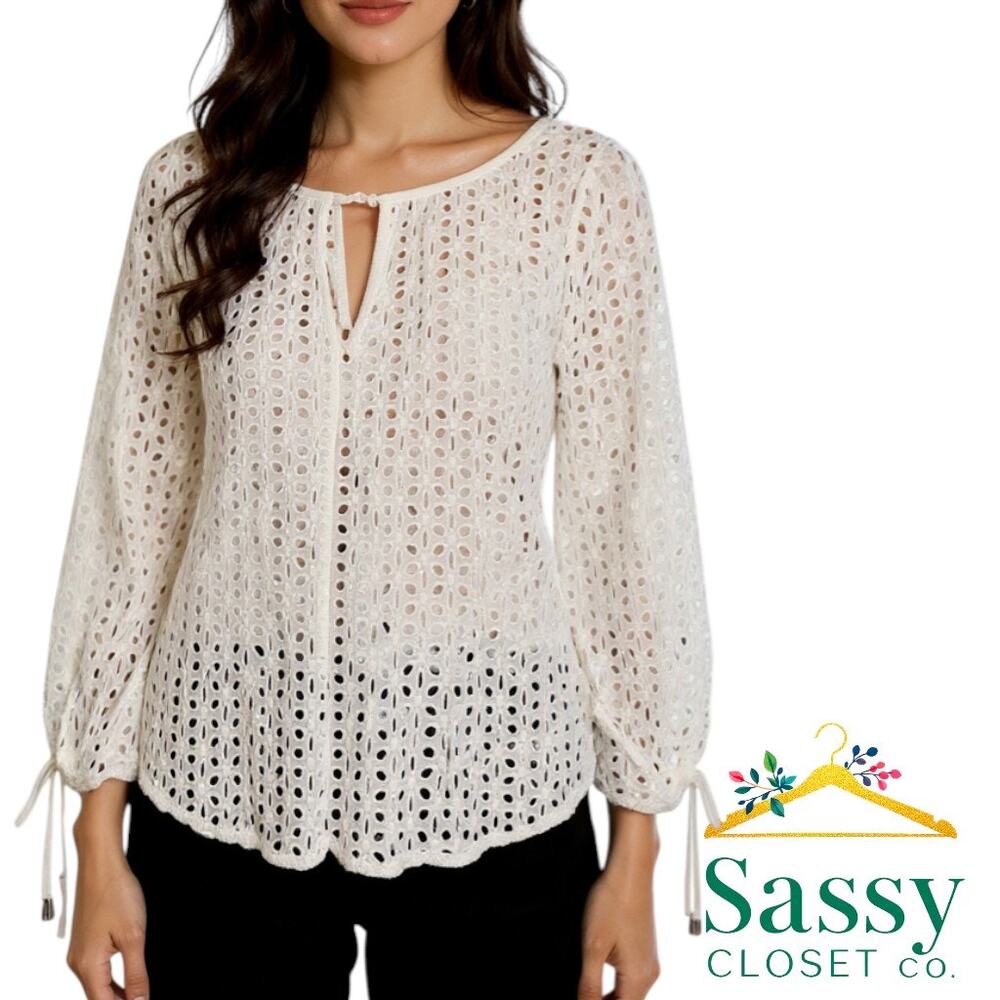 ✨ WHBM White Cotton Eyelet Top M 3/4 Tie Sleeve Keyhole Neck EUC 🐚